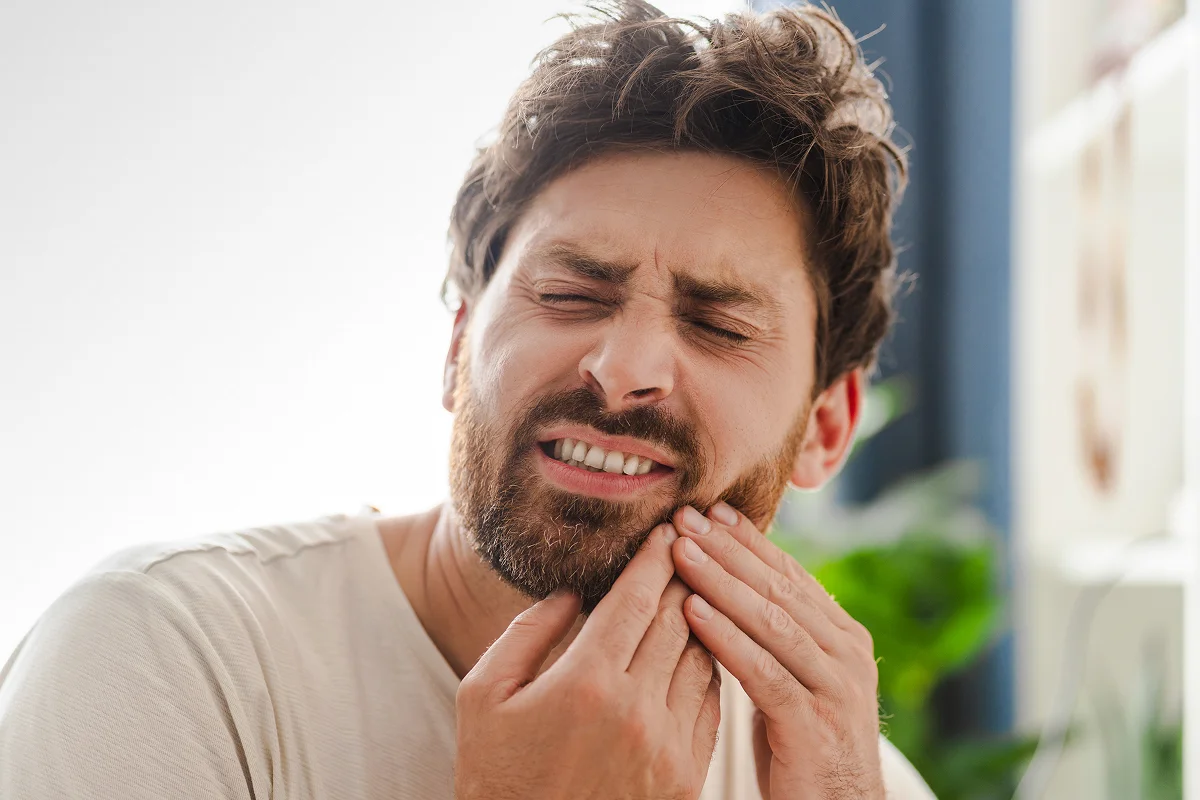 6 Reasons You Should Visit an Emergency Dentist